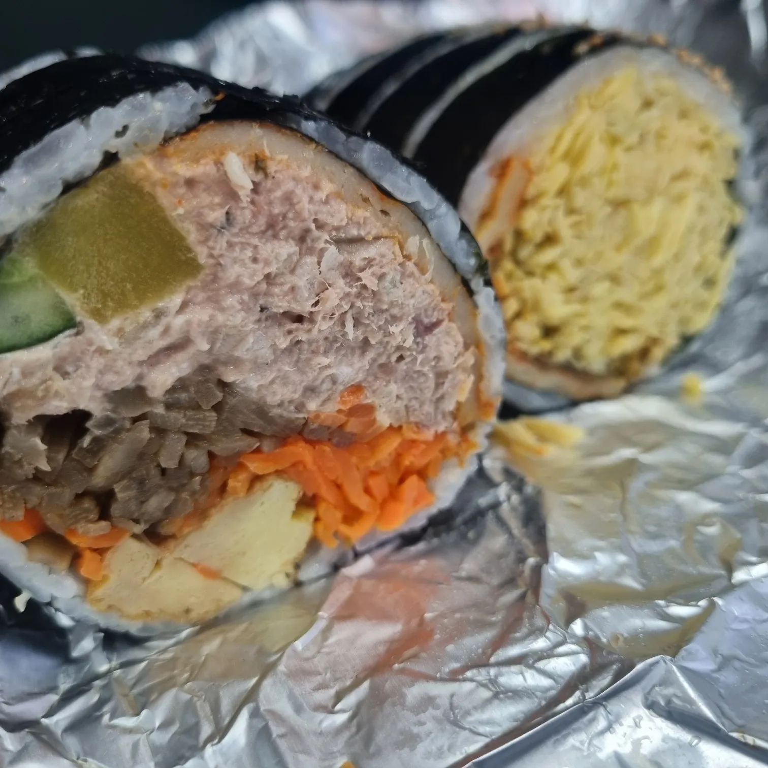 김밥 단면 속 재료 모습